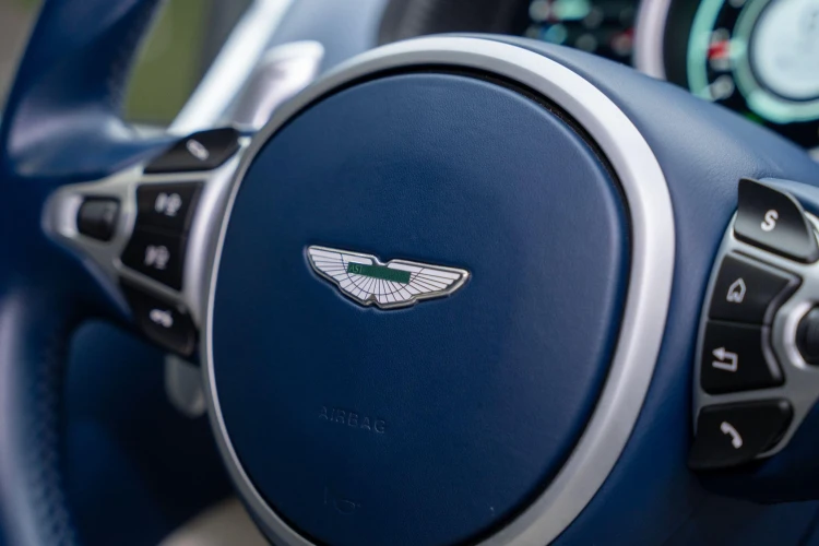 Vehicle Image 30