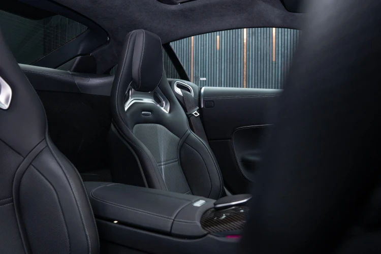 Vehicle Image 36