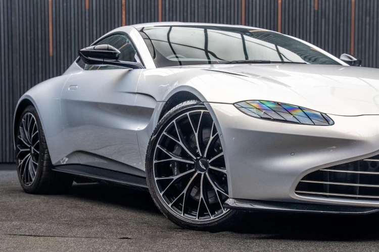 Vehicle Image 7