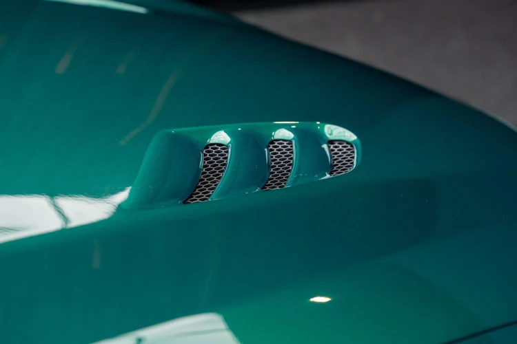 Vehicle Image 13
