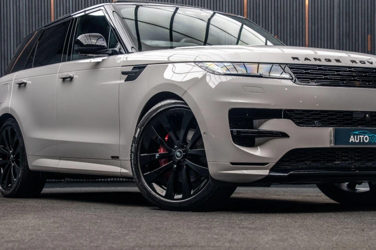 Vehicle Image 7
