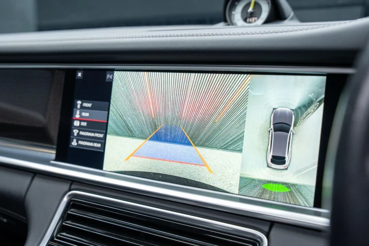 Vehicle Image 10