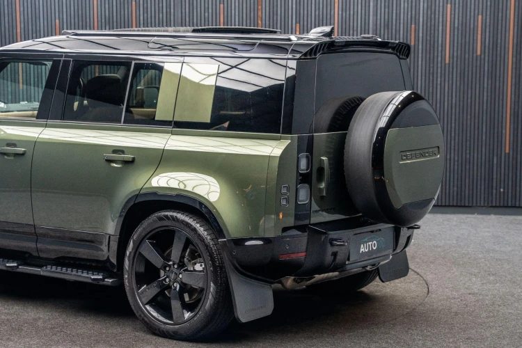 Vehicle Image 19
