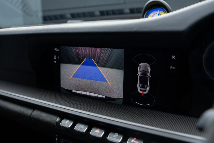 Vehicle Image 10