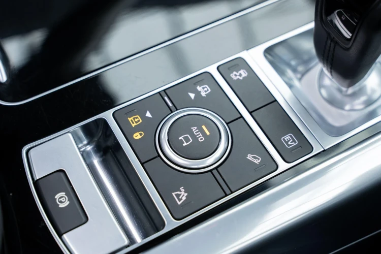 Vehicle Image 30