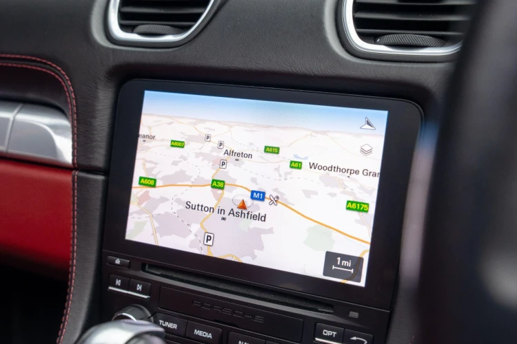 Vehicle Image 6
