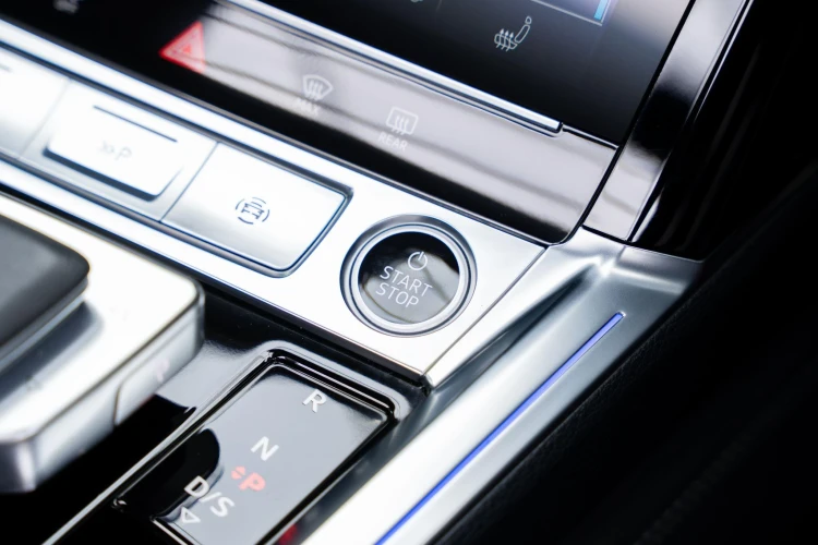 Vehicle Image 30