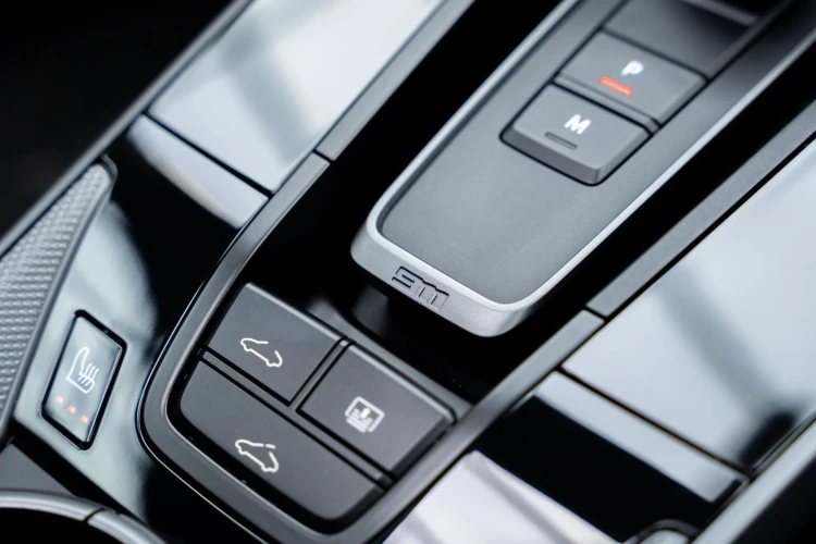 Vehicle Image 36