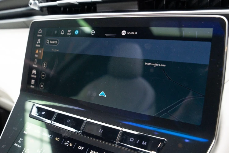 Vehicle Image 10