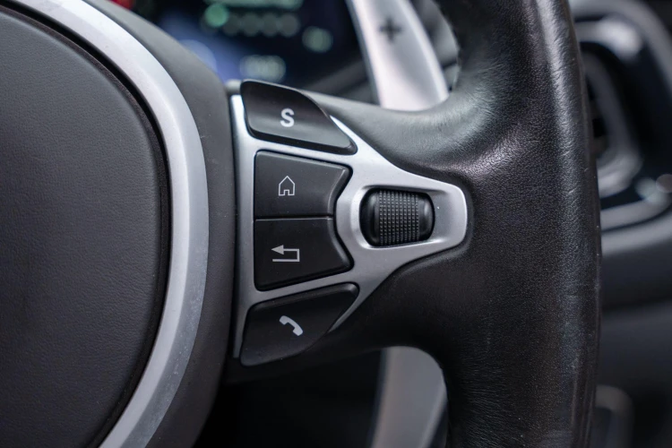 Vehicle Image 30