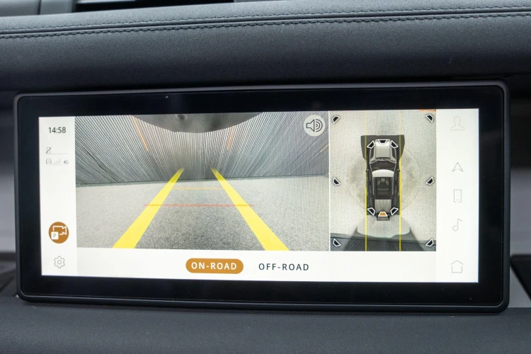 Vehicle Image 10