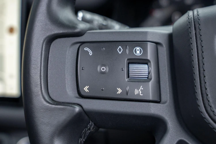 Vehicle Image 30