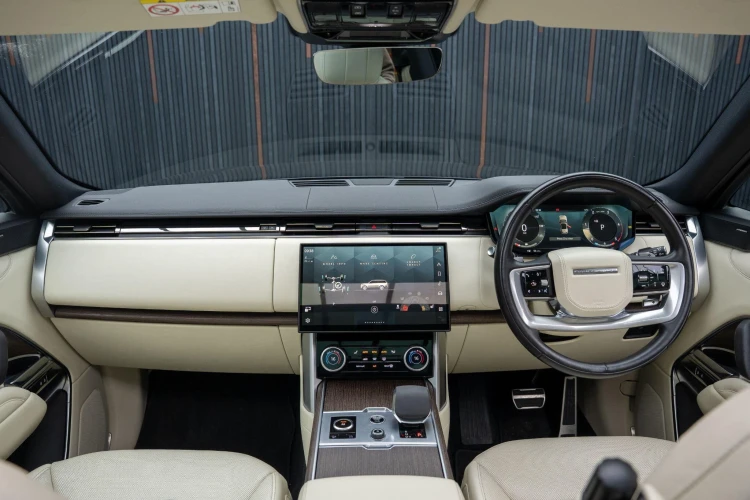 Vehicle Image 35