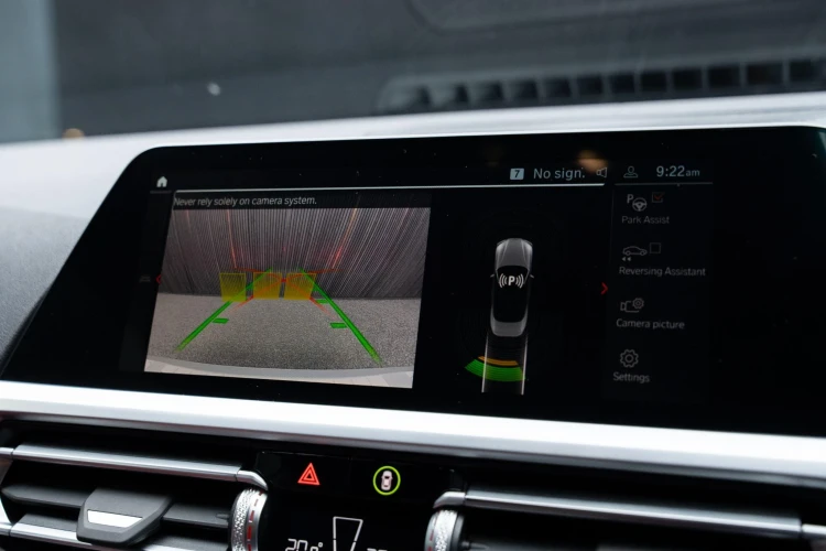 Vehicle Image 8