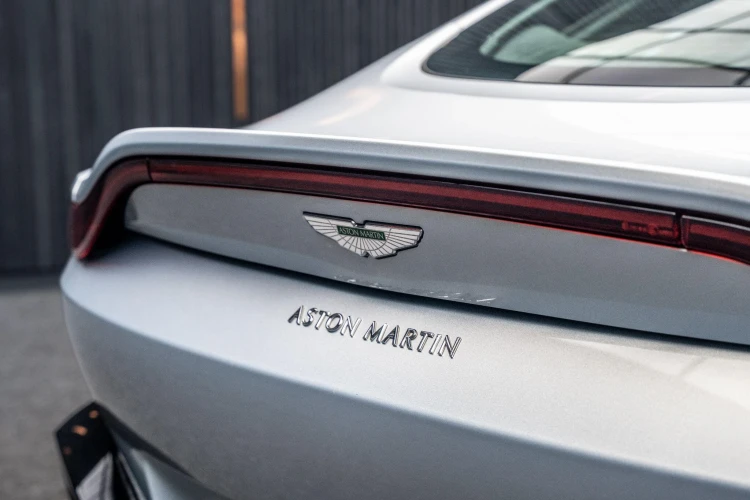 Vehicle Image 23