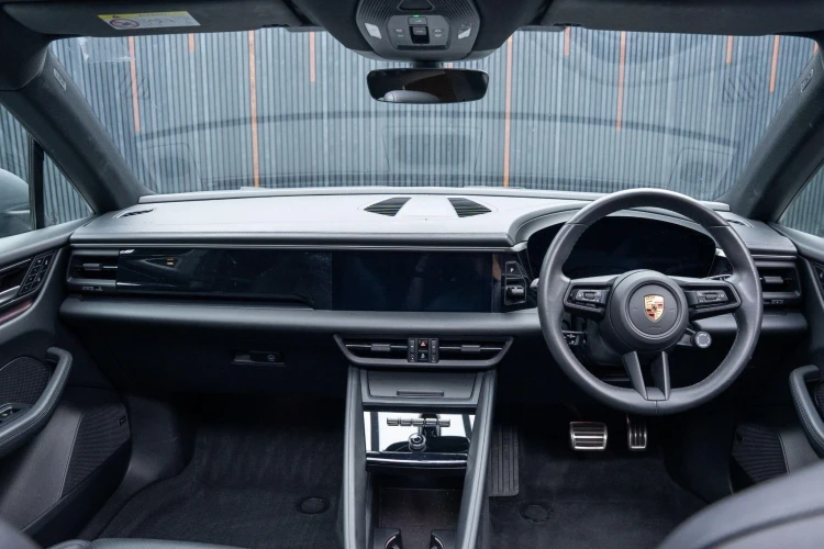 Vehicle Image 39