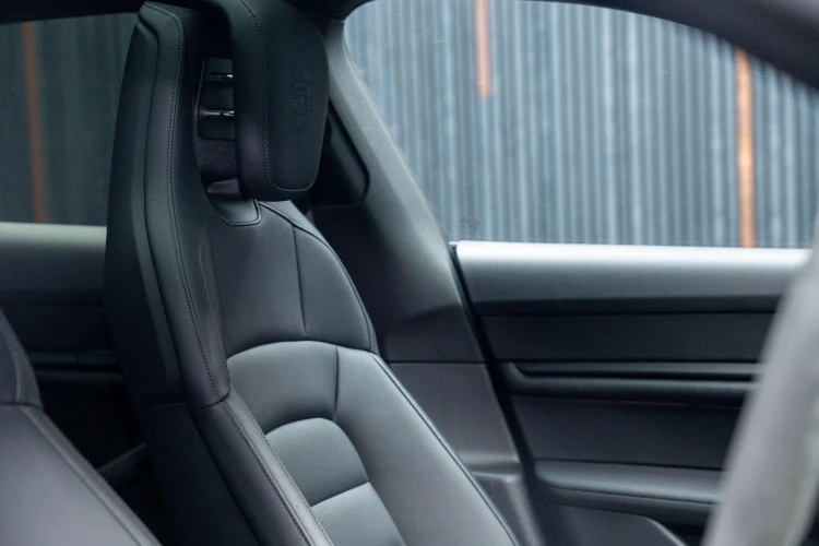 Vehicle Image 31