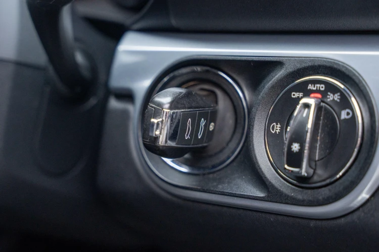 Vehicle Image 37