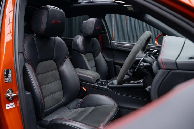 Vehicle Image 47
