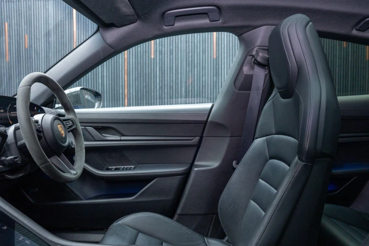 Vehicle Image 45