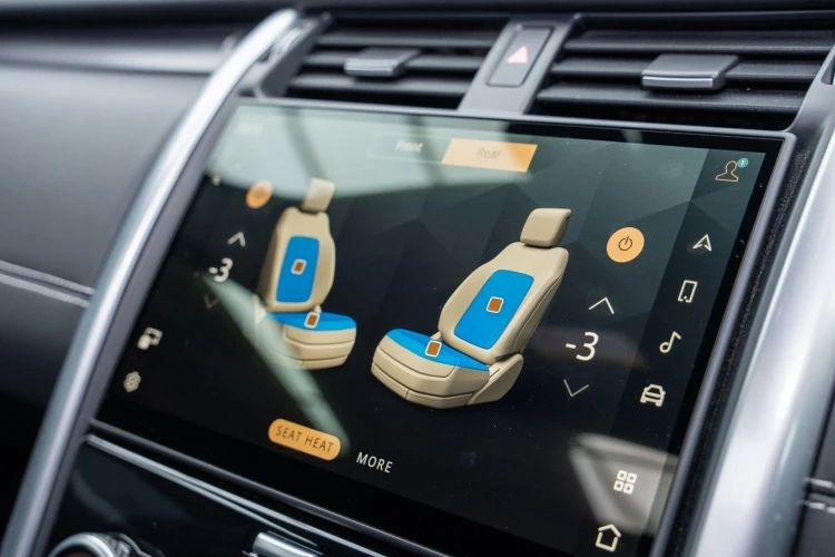 Vehicle Image 8