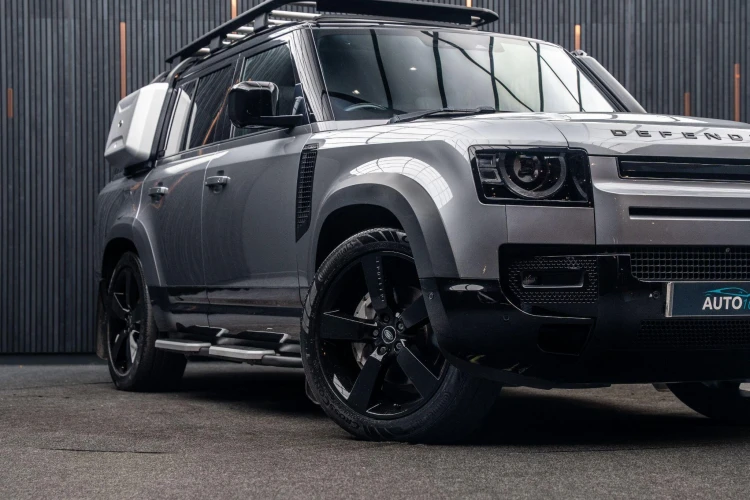 Vehicle Image 7