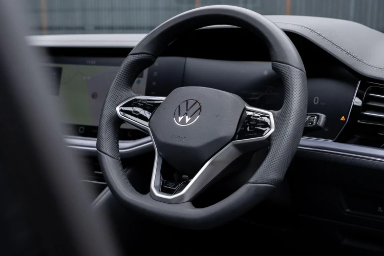 Vehicle Image 36
