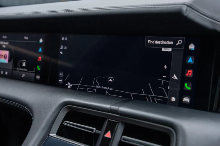 Vehicle Image 30