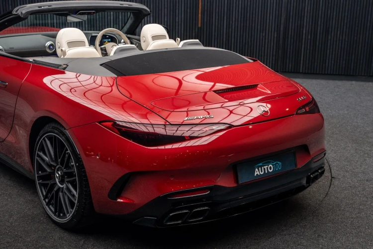 Vehicle Image 21