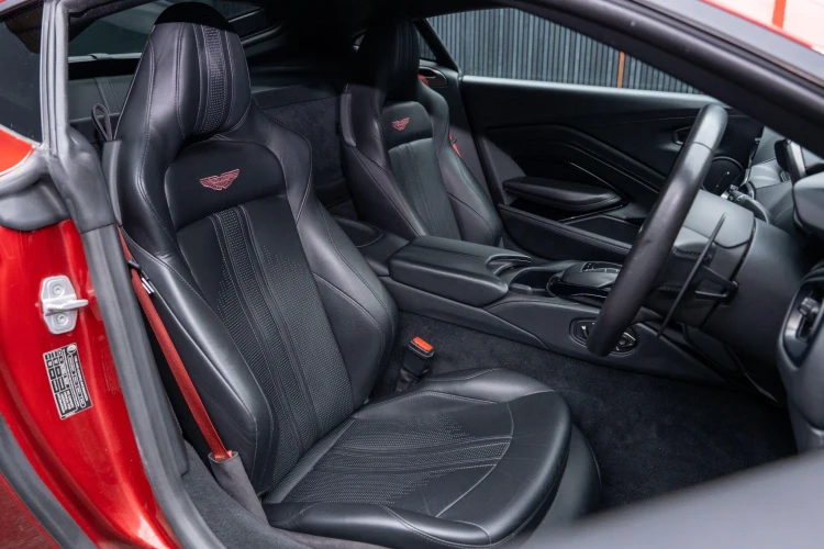 Vehicle Image 33