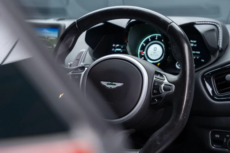 Vehicle Image 35