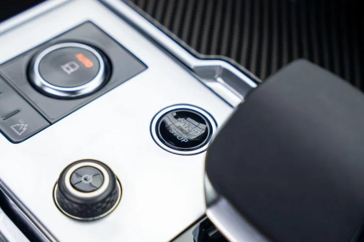 Vehicle Image 30