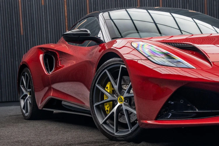 Vehicle Image 7