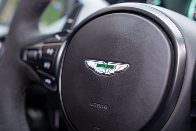 Vehicle Image 30