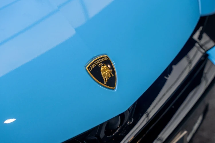 Vehicle Image 25
