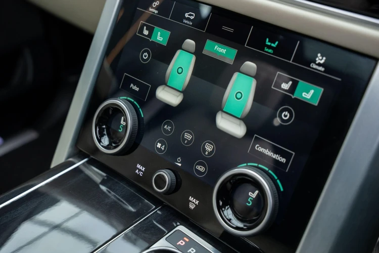 Vehicle Image 10