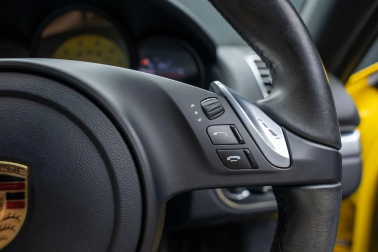 Vehicle Image 22