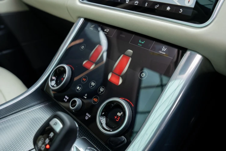 Vehicle Image 10