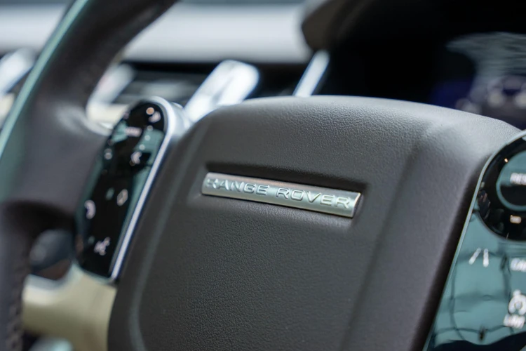 Vehicle Image 30