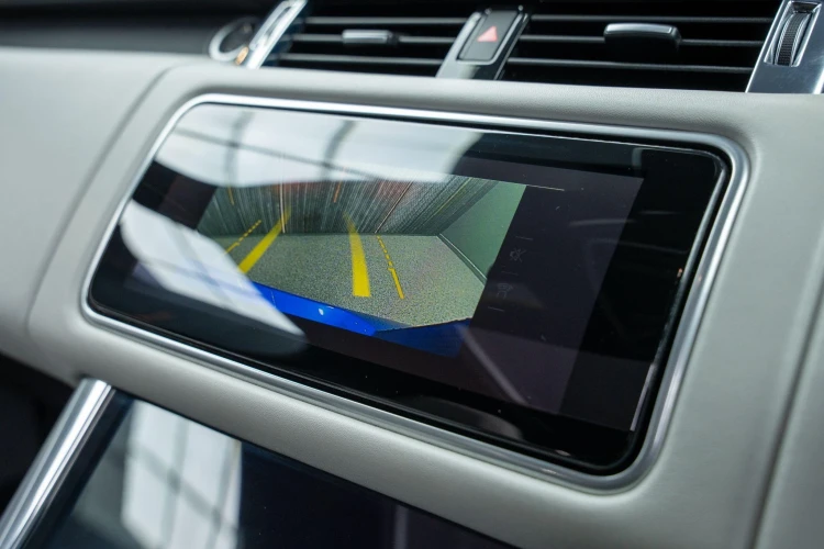 Vehicle Image 8