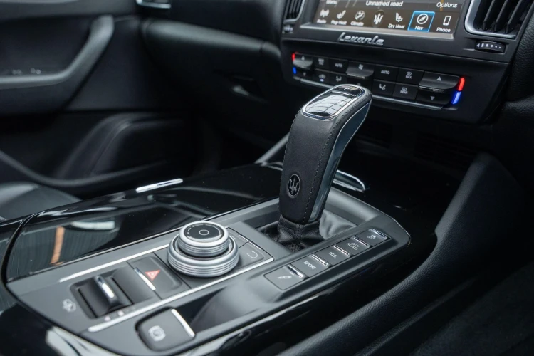 Vehicle Image 36