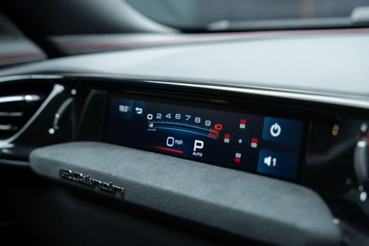 Vehicle Image 12