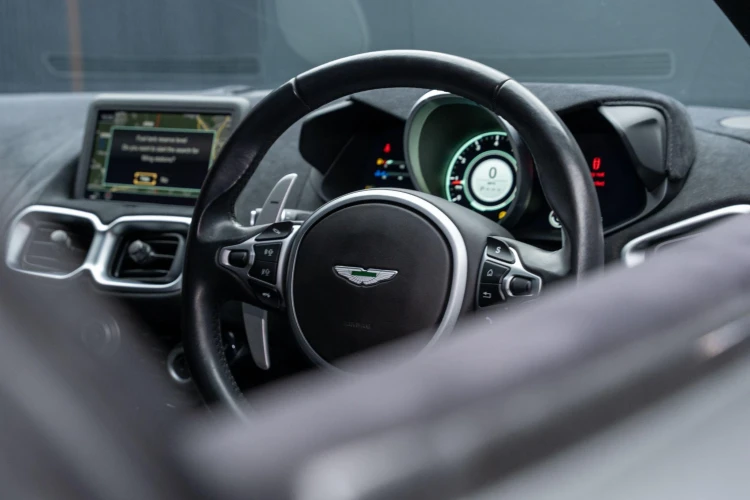 Vehicle Image 30