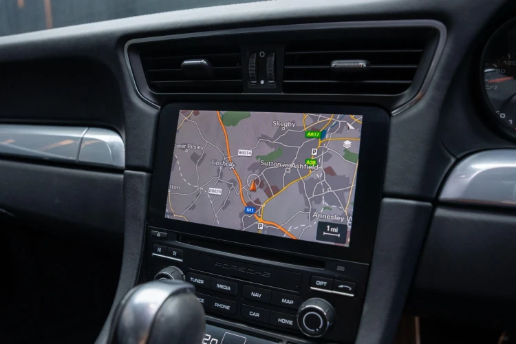 Vehicle Image 9