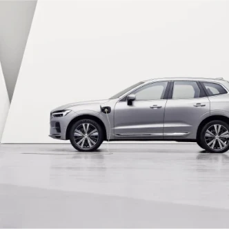 Volvo Cars’ new Recharge plug-in hybrid powertrain outperforms average daily mileage on a single charge