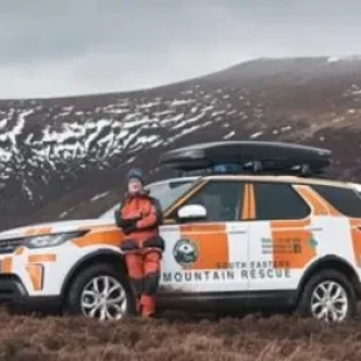 Land Rover Discovery supports landmark rescue as mountains reopen