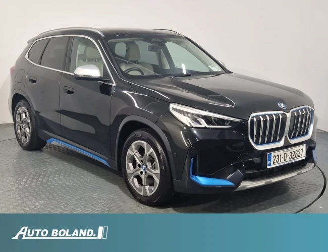 BMW iX1