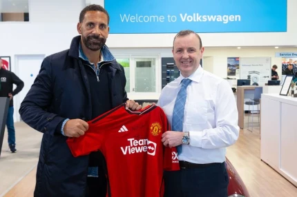 Rio Ferdinand visits Connolly's Ballina