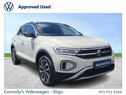 Volkswagen T-Roc Listing Image