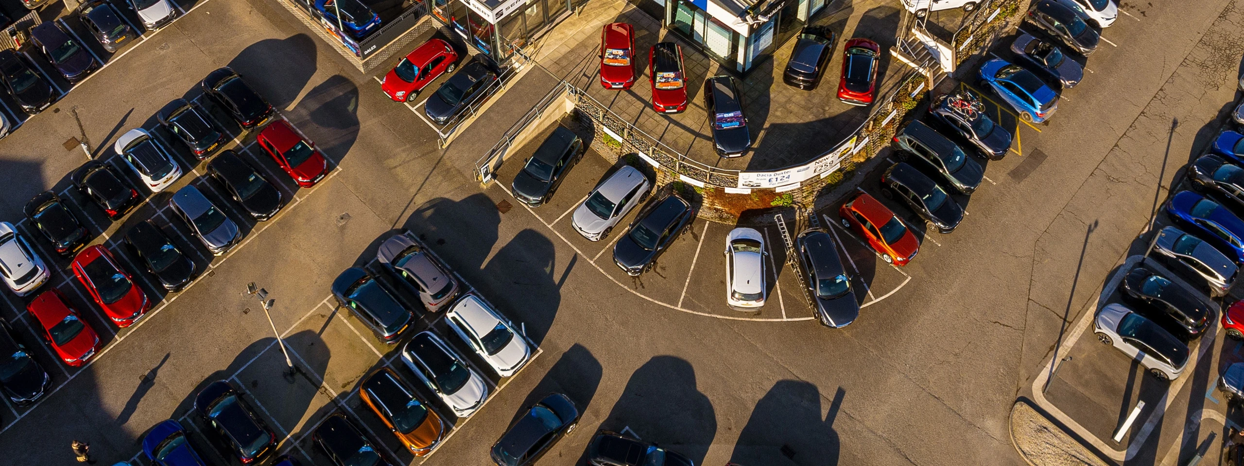 Dales Dacia, Summercourt